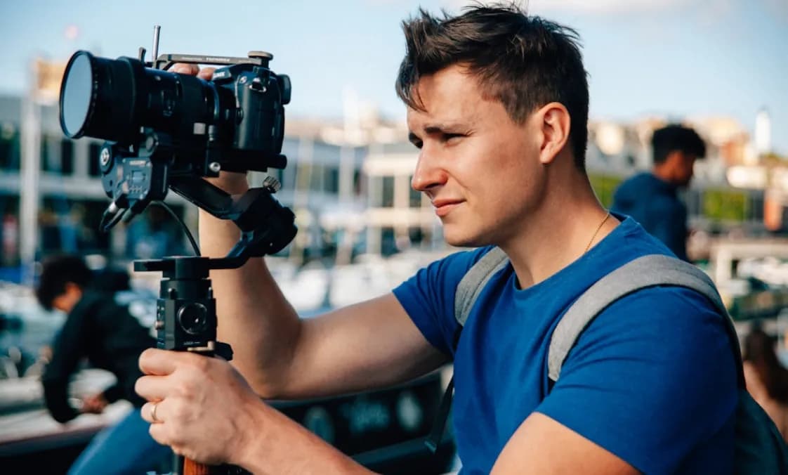 Sound Effect Generator AI for Video Scenes